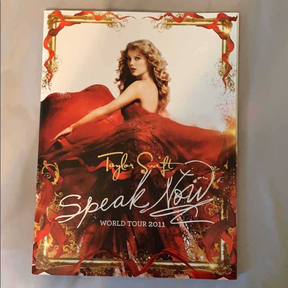 taylor swift 2011 world tour